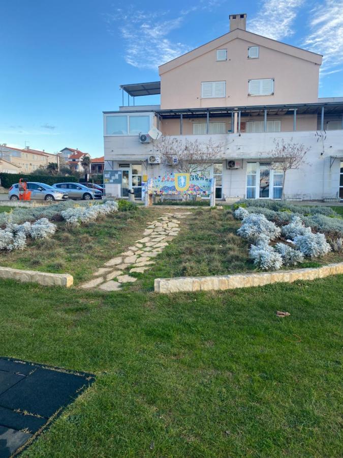 Apartment Privlaka Direkt Am Strand Mit Klima Und Neuem Badezimmer Haustiere Sind Willkommen Exteriér fotografie