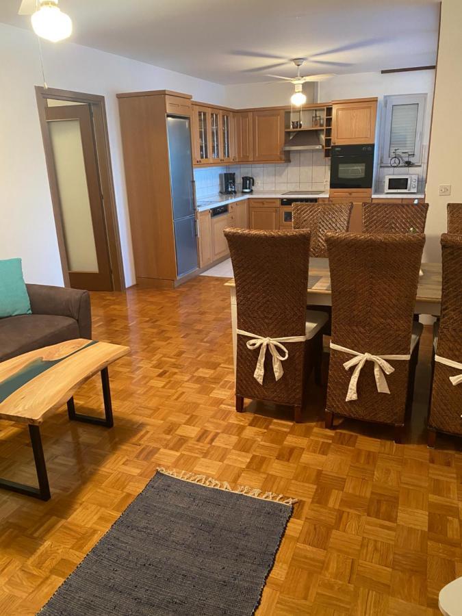 Apartment Privlaka Direkt Am Strand Mit Klima Und Neuem Badezimmer Haustiere Sind Willkommen Exteriér fotografie
